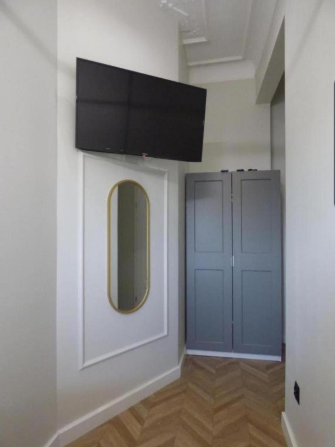 Kopernik Premium Rooms Apartment Torun Room photo